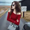 Top tipo camisola sexy de hombros descubiertos que revela la clavícula para mujer, nuevo diseño corto de otoño, camiseta elegante para llevar debajo