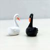 PVC Desenho Animado Animal Cisne Preto e Branco Brinquedo Boneca DIY Ornamentos Micro Paisagem Fofos Brinquedos de Cisne Pequeno Atacado
