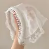 Faixa de Cabeça Triangular Doce para Menina com Renda e Morango Estilo Pastoral, Perfeita para Fotos de Verão