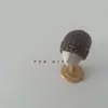 Gorro de Piel de Melón para Niños Otoño e Invierno Cálido Estilo Coreano Gorro de Lana Etiqueta de Costura Inglesa Gorro de Punto de Color Puro para Niños y Niñas
