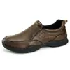 Mocasines de cuero para hombre populares de estilo slip-on transfronterizos con suelas suaves, ligeros, adecuados para negocios, ir al trabajo y uso casual.