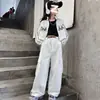 Conjunto de Duas Peças de Jaqueta Bordada de Manga Longa e Calça para Meninas Outono 2024 Novo Conjunto Esportivo Coreano