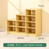 Armário para equipamentos educacionais Montessori. Armário para guardar brinquedos de crianças em idade pré-escolar. Armário de canto para área de jogos educativos para pais e filhos na primeira infância