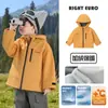 Coleção de Jaquetas Softshell com Forro de Fleece para Uso ao Ar LivreJaqueta de Inverno com Capuz Estilo Europeu para MeninosModa de Inverno para Bebês e Crianças