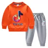 Conjunto de Sudadera para Niños Otoño/Invierno 2026, Nuevo Modelo Elegante para Niños Mayores, Forro Polar y Engrosado para Calor, Conjunto de Invierno de Manga Larga
