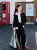 Conjunto Deportivo de Primavera y Otoño para Niñas, Conjunto Casual de Dos Piezas Estilo Coreano, Chaqueta Rayada Negra y Pantalones de Pierna Ancha para Niños Mayores, Ropa de Otoño de Moda
