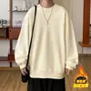 Suéter casual versátil de manga larga para hombre, venta al por mayor de fábrica, moderno, juvenil, cuello redondo, moda para exteriores, top liso