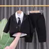 Conjunto de Moda Academia para Meninos Primavera e Outono, Camisa Elegante com Gola Reversível para Bebê Menino, Colete de Terno, Conjunto de Três Peças Tendência