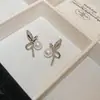 Brincos de Pérola Fogos de Artifício Zircônia Florais Retrô Outono e Inverno, Brincos de Luxo Leve de Alta Qualidade, Acessórios de Orelha da Moda com um Design Único