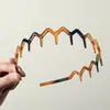 Nova faixa de cabelo da Amazon com 1,8 cm de largura, com toque de alta qualidade, estampa de leopardo, adequada para mulheres usarem ao lavar o rosto, faixa de cabelo antiderrapante feita de material de PC