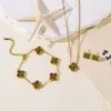 Pulsera Cuatro Hojas de Acero Inoxidable Nueva Resistente a la Decoloración Juego de Joyería de Moda Fabricante Mayorista