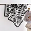Lenço de Seda Estampado Floral com Bolinhas Gola Polo Lenço Quadrado Xale com Toque Sofisticado Lenço Quadrado Pequeno Versátil Profissional Lenço Feminino