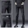 Pantalones Vaqueros Finos de Verano de Alta Gama Hong Kong 2026 para Hombre, Pantalones Casuales Elásticos Ajustados, Pantalones Versátiles de Estilo Coreano para Hombre
