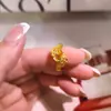 Anillo de Plata de Ley S925 con Piedra de Cristal Natural Creativo Europeo y Americano para Mujer con Diseño de Brazo Retorcido de Alta Gama, Popular en Xiaohongshu