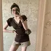 Camiseta Feminina Verão Estilo Retro Americano Coreano Doce Cool Picante Gola V Ombro Normal Manga Curta Slim Fit Moda Versátil