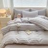 Juego de cuatro piezas de algodón puro estilo Mori Cubierta de edredón individual de algodón Ropa de cama Dormitorio Sábana de tres piezas Juego para las cuatro estaciones