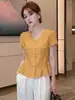Moderna Camisa de Manga Corta con Volantes para Mujer, Nuevo Estilo Elegante de Corte Ajustado para el Verano 2026, Blusa Versátil con Cuello en V que Rejuvenece
