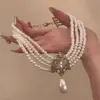 Collar de Perlas Caídas de Cuatro Filas Estilo Palacio Francés con Diseño Exagerado, Collar de Perlas de Estilo Nicho Moderno y Elegante