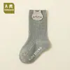 Novas Meias de Algodão A-Class de Cano Médio com Pontos de Gel Antiderrapantes de Costura Dupla para Meninos e Meninas, para Recém-nascidos e Bebês, Atacado 1