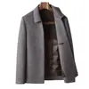 Chaqueta de lana hecha a mano para hombre con cuello de solapa, cierre de cremallera, forro desmontable de plumón de pato blanco al 90%, adecuada para hombres de mediana edad, una prenda exterior de negocios cálida y elegante para el invierno