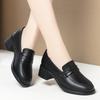 Mocasines de una sola pieza para mujer con envío directo, Zapatos de mujer para primavera y otoño, Zapatos de trabajo cómodos con suela blanda, Zapatos pequeños de cuero, Zapatos negros, Zapatos de trabajo