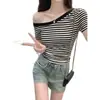 Camiseta Rayada de Hombros Caídos Moderna y Única para Mujer, Top Corto Ajustado, Estilo Coreano