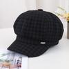 Gorra Octogonal a Cuadros Retro Británica para Mujer, Moda Casual Simple de Primavera y Verano, Boina Versátil que Hace que la Cara se Vea Más Pequeña
