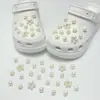 Compatible con accesorios para zapatos perforados, dijes de zapatos elegantes, accesorios de alta gama para bricolaje de perlas y metal, diamantes decorativos desmontables
