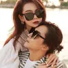 Gafas de Sol Polarizadas para Hombres y Mujeres, Montura Cuadrada, Modernas para Conducir con Protección UV, Estilo de Lujo Ligero, Montura Negra Parasol