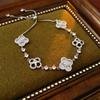 Pulseira de Trevo de Quatro Folhas com Zircônia, Design Versátil, Pulseira Fashion para o Dia a Dia, Luxo Leve, Joias de Alta Qualidade para Mulheres Atacado