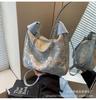 Nueva Bolsa de Lona Bordada Estilo Chino para Mujer 2026 Nueva Moda Más Vendida Bolso Cruzado Moderno Este Año Bolso de Hombro para Viajes