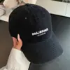 Gorra de Béisbol Azul Marino con Bordado de Letra Retro para Mujer, Uso Diario Casual, Ala Ancha, Sensación de Alta Calidad, Circunferencia de Cabeza Grande, Gorra Pico de Pato