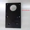 Máquina automática no estándar para sujetar piezas de trabajo, que incluye una placa de sujeción de piezas de trabajo, una guía de terminal de estampado, un soporte de fijación, un bloque de soporte y un portabrocas de plástico engrosado