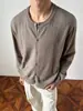 Estilo Perezoso de Principios de Otoño Prendas de Punto Falsas de Dos Piezas para Hombres y Mujeres Invierno Corte Limpio Estilo Old Money Cuello Redondo Manga Larga Abrigo Suéter Moderno