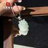 Jade de Seda Dorada Natural de Xinjiang con Patrones de Flores Flotantes, Colgante de Jade Hebilla de Paz Verde de Tianshan, Colgante de Color Jadeita con Cordón Trenzado Estilo Chino Nuevo Qipao
