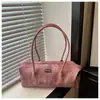 Bolso de mano de hombro baguette de color sólido de gran capacidad retro europeo y americano para mujer, nuevo, para ir al trabajo, casual, estético, 2026