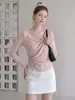 Camiseta feminina estilo coreano, manga longa com babados, ombro a ombro, coleção de outono, ombro a ombro, plissada, modeladora, adequada como top de base