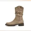 Botas Western Cowboy Martin Femininas 2026 Novo Estilo Outono/Inverno Versátil Solado Grosso Aveludado Engrossado Aumento de Altura Botas Curtas de Cano Médio