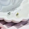 Brincos ear cuffs de aço titânio em formato de estrela com coração cravejado de diamantes, únicos, compactos, modernos, versáteis, brincos de luxo leve para mulheres