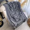 2025 Novo Lenço de Franjas em Jacquard Imitação de Caxemira Macio e Respirável Outono e Inverno Lenço Pashmina Versátil para Mulheres Estilo de Luxo Acessível
