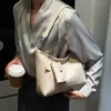 Bolsa Grande de Capacidad para Mujer 2026 Nuevo Nicho Retro Bolso Tote para Viajes Diarios Bolso de Hombro Cruzado Simple de Gama Alta