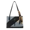 Bolsas Creativas de Retazos Primavera 2026 Bolso Tote de Gran Capacidad Diseño Elegante Bolso de Hombro Versátil Bolso de Mujer de Alta Gama