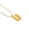 Collar con Colgante de Acero Inoxidable 26 Letras Patrón de Lava Europeo y Americano Transfronterizo Diseño Plisado en Relieve Joyería 18K para Hombres y Mujeres