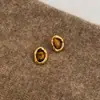 Pendientes Ovalados Asimétricos Retro, Femeninos, Lujo Accesible, Pendientes de Alto Nivel Estilo Maillard, Accesorios Únicos y Versátiles, Modernos