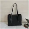 Bolso de mano retro de gamuza tipo dumpling transfronterizo para mujer 2026 Nuevo de gran capacidad versátil para el día a día bandolera de un solo hombro