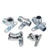 Accesorios de tubería fijos DN15 con base, codo en T, equipo de cerdo DN20, accesorios para bebederos de cerdos, accesorios de tubería galvanizada con base