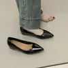 Zapatos que aumentan la altura interior, Zapatos de vestir versátiles de estilo coreano con boca poco profunda, Tacones altos de punta fina, Zapatos de mujer slip-on de nuevo estilo para principios de otoño, Zapatos de estilo francés