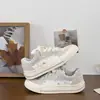 Otoño 2026 Nuevos Zapatos de Lona para Skate Mujer Moda Caña Baja Versátil Estudiante Transpirables Estrella Casual Zapatos Blancos 8021