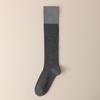 Calcetines de pantorrilla con bloques de color negro y gris para mujer, cálidos para otoño e invierno, estilo JK, ajustados, de longitud media, calcetines de tubo medio-altos, calcetines de tubo altos sin costuras