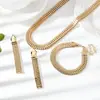 Conjunto de Joias Clássico Europeu e Americano - Colar, Pulseira e Brincos - Adequado para Uso Casual Diário e Acessórios Versáteis - Atacado